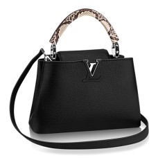 Louis Vuitton N92800 Capucines PM draagtas Taurillon leer